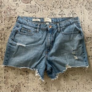 Universal Thread Women’s Boyfriend Shorts - Size 8